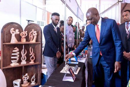 Le Kenya a lancé un permis de travail pour les nomades numériques