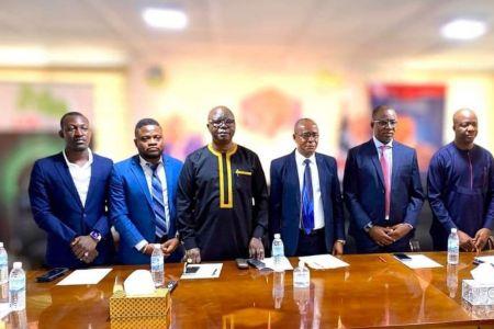 vers la création d'une base de données des cartes SIM